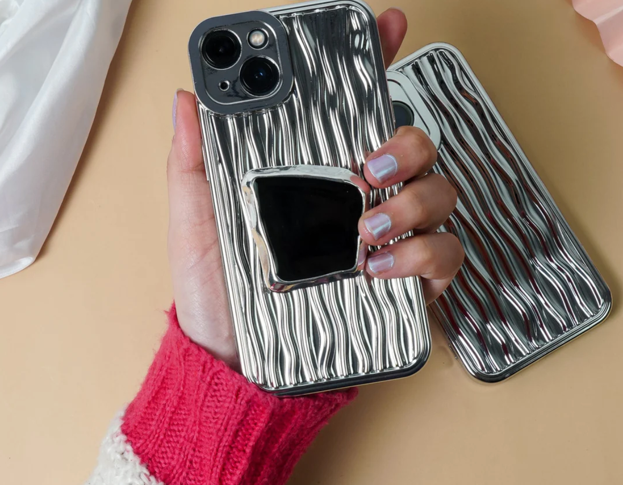 3D Textured Case with Curve Edge Pop Socket